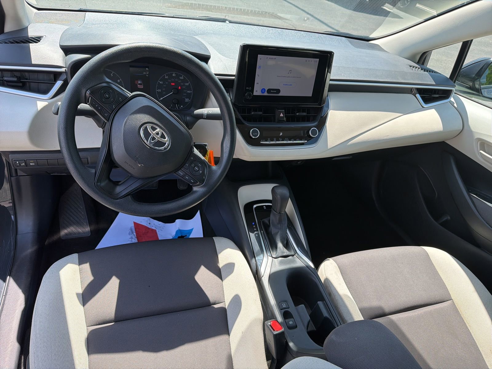Used 2023 Toyota Corolla LE image 25