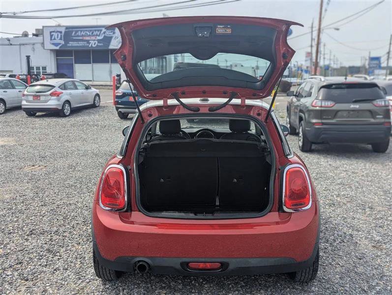Used 2015 MINI Cooper 2-Door Hardtop FWD image 39