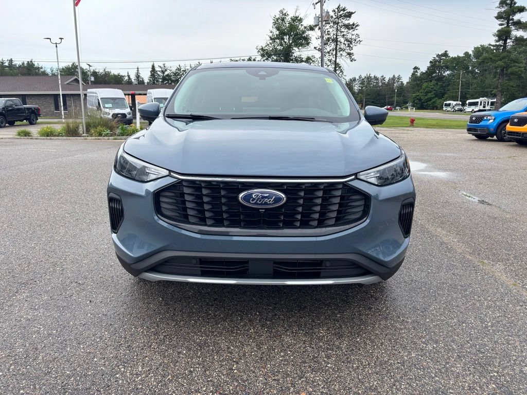 Used 2023 Ford Escape Active w/ Tech Pack #2 AWD/4WD image 8