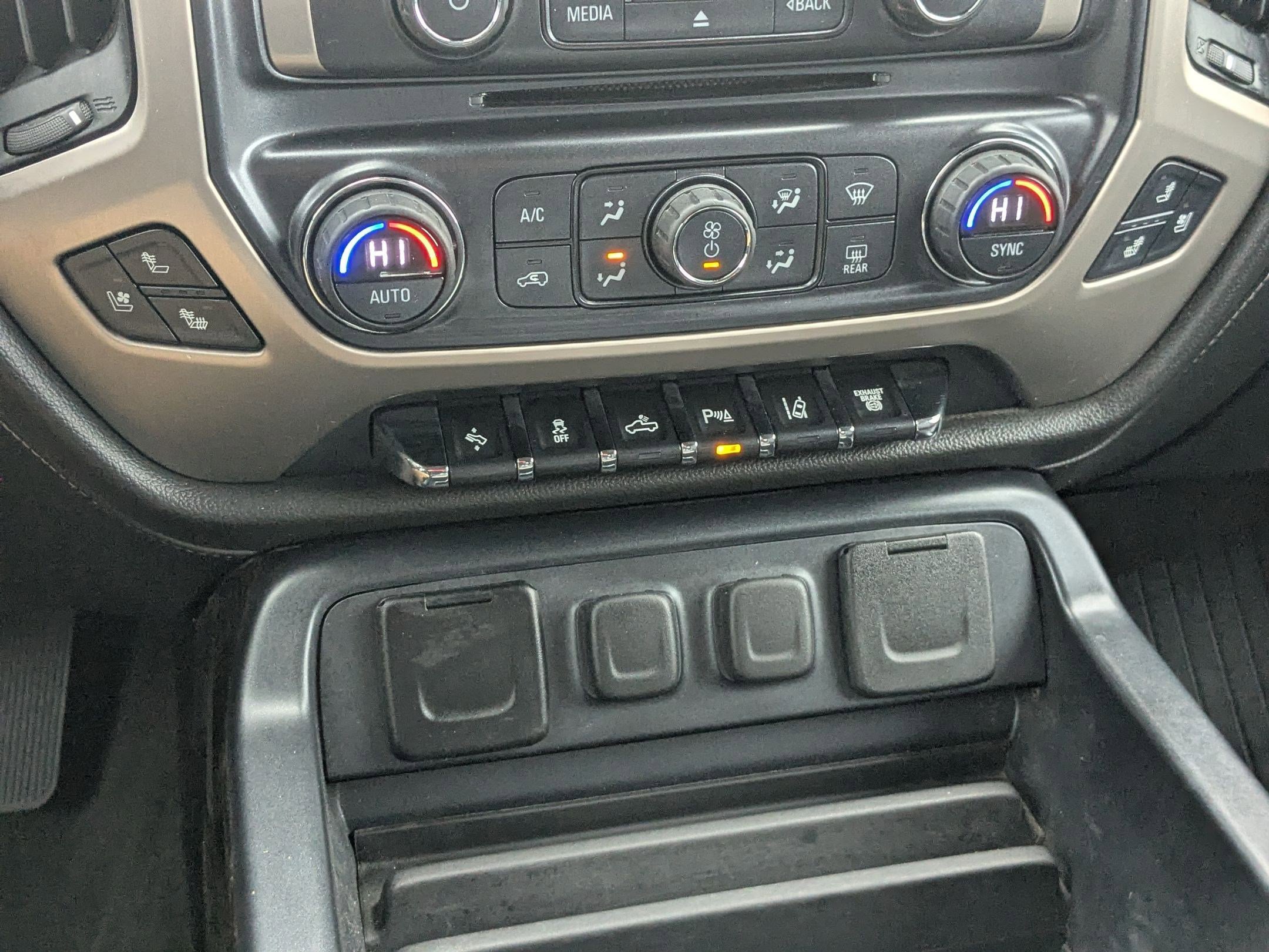 Used 2016 GMC Sierra 3500 Denali w/ Duramax Plus Package image 19