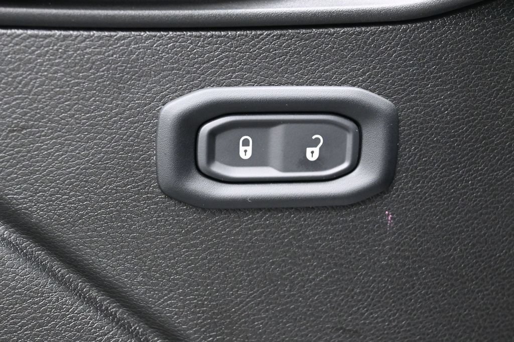 Used 2024 Jeep Gladiator Sport AWD/4WD image 11