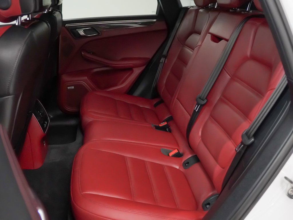 Used 2022 Porsche Macan GTS image 18