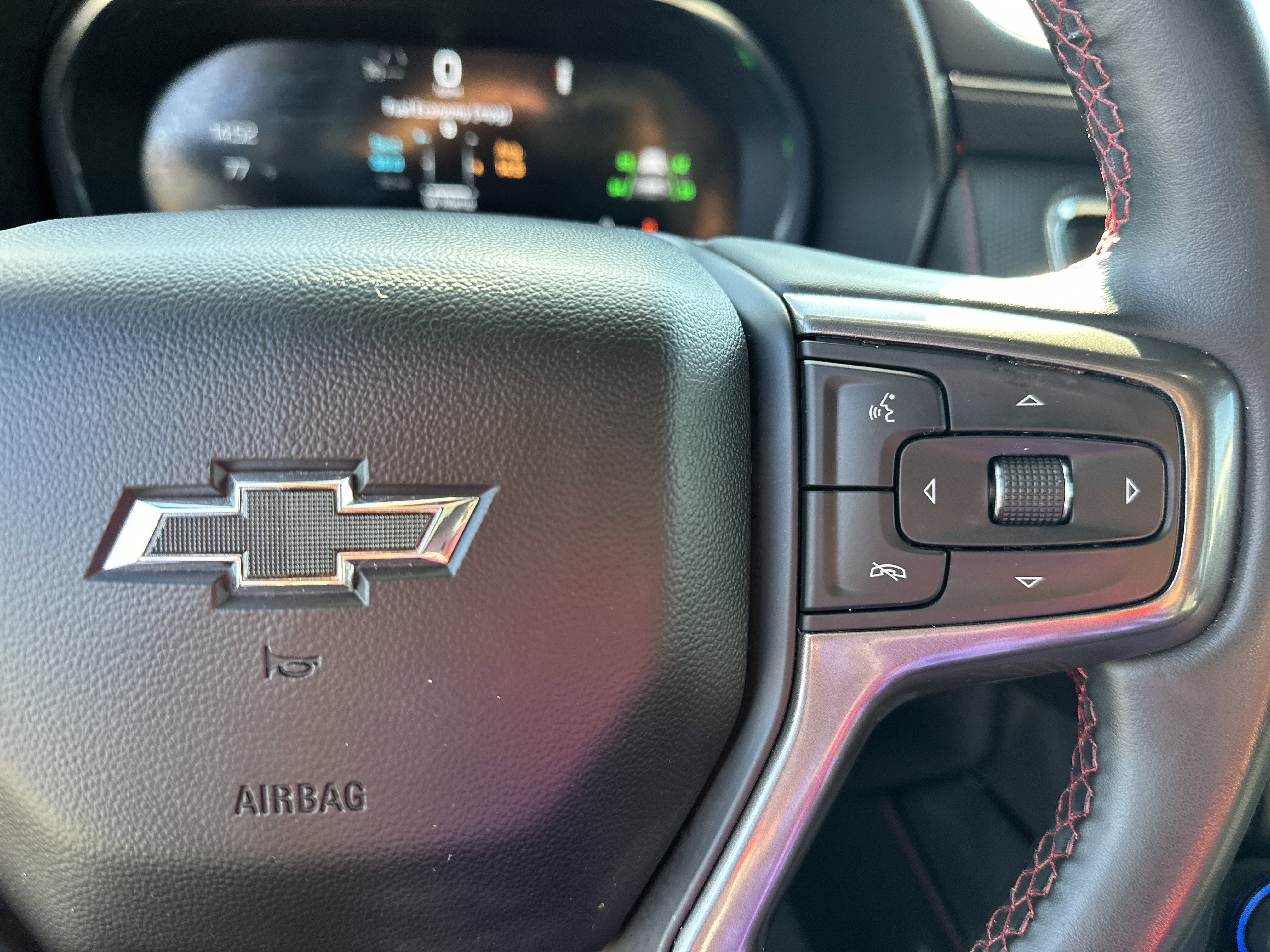 Certified 2024 Chevrolet Suburban RST image 27