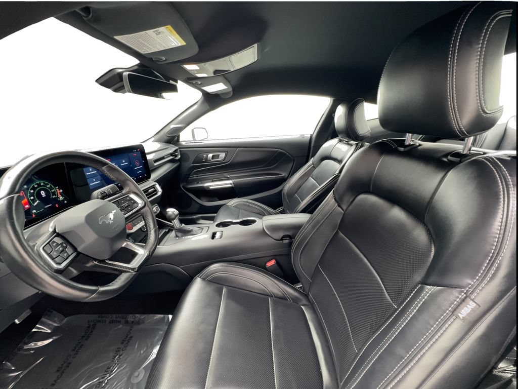 Used 2024 Ford Mustang Coupe RWD image 21