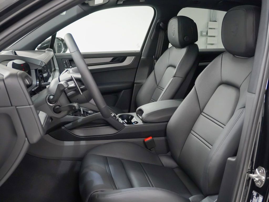 New 2026 Porsche Cayenne S image 5