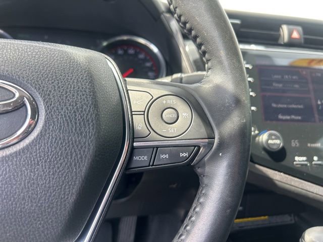 Used 2020 Toyota Camry XSE image 18