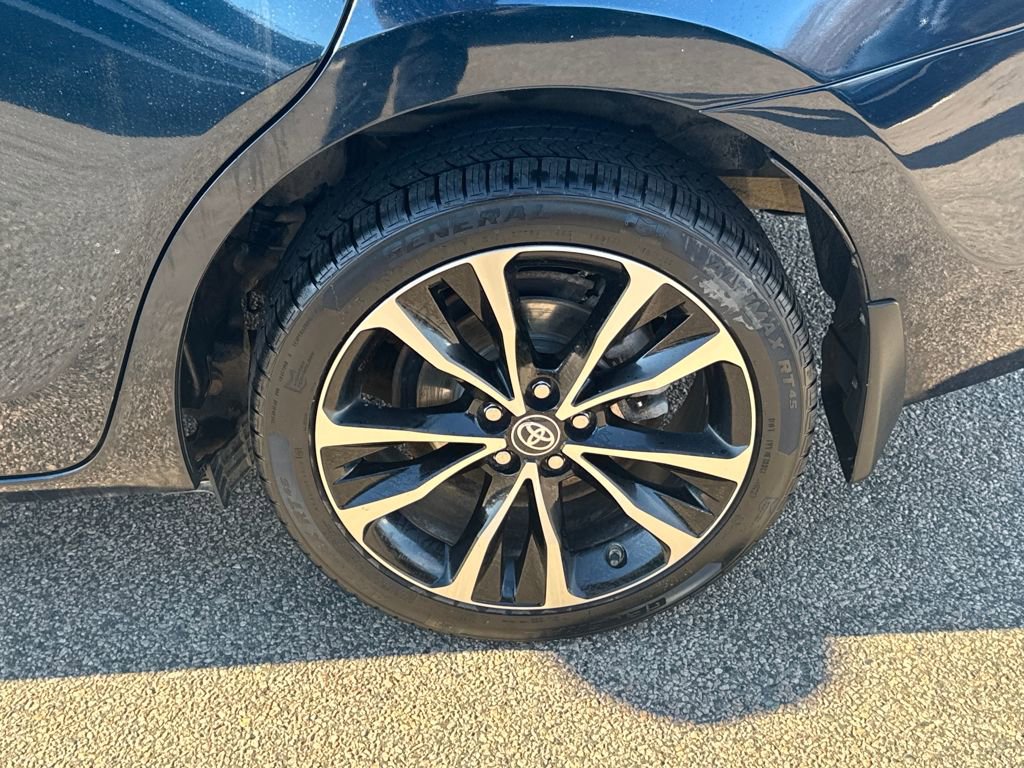Used 2017 Toyota Corolla SE w/ Carpet Mat Package (TMS) image 40