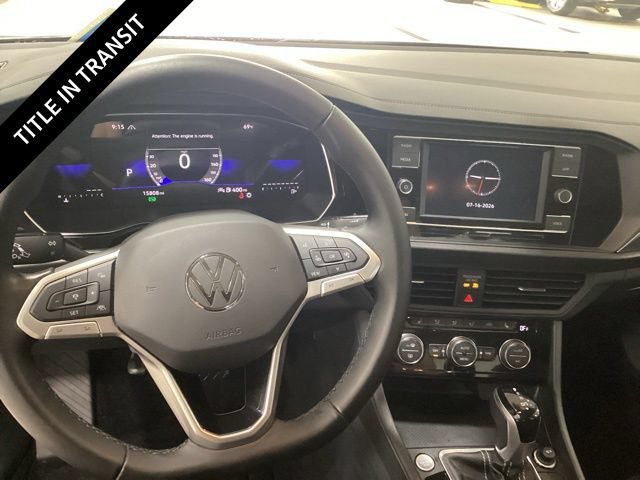 Used 2023 Volkswagen Jetta SE w/ Panoramic Sunroof Package FWD image 6