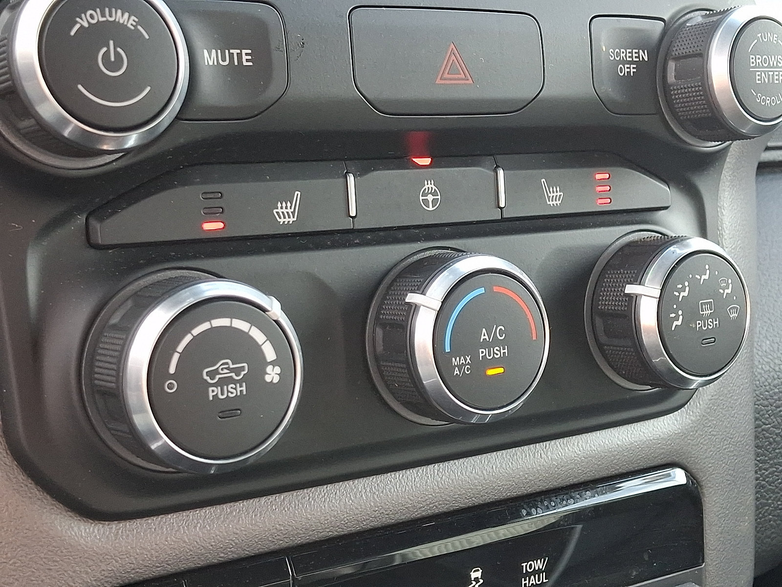Used 2023 RAM 1500 Big Horn AWD/4WD image 15