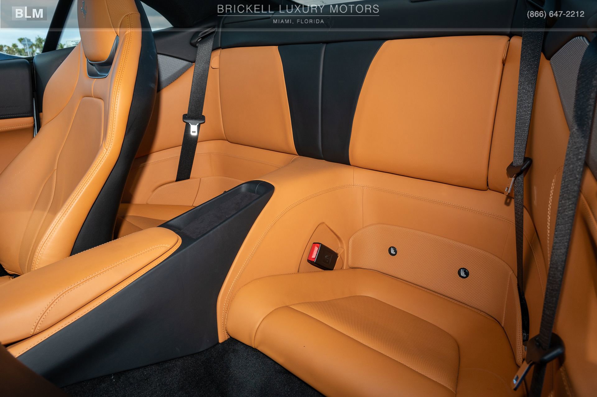 Used 2019 Ferrari Portofino image 9