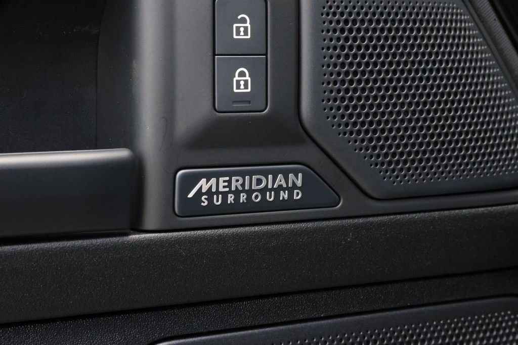 New 2026 Land Rover Defender 110 OCTA AWD/4WD image 22