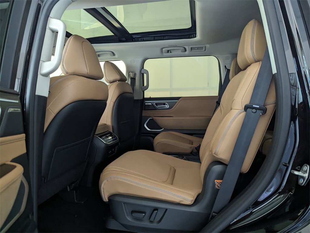 New 2026 INFINITI QX80 Luxe w/ Cargo Package image 7