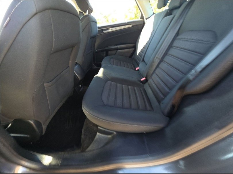 Used 2018 Ford Fusion SE image 24