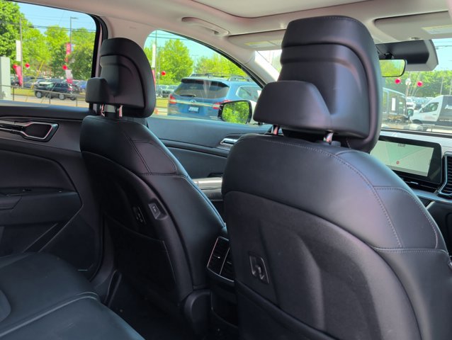 Used 2023 Kia Sportage SX image 19