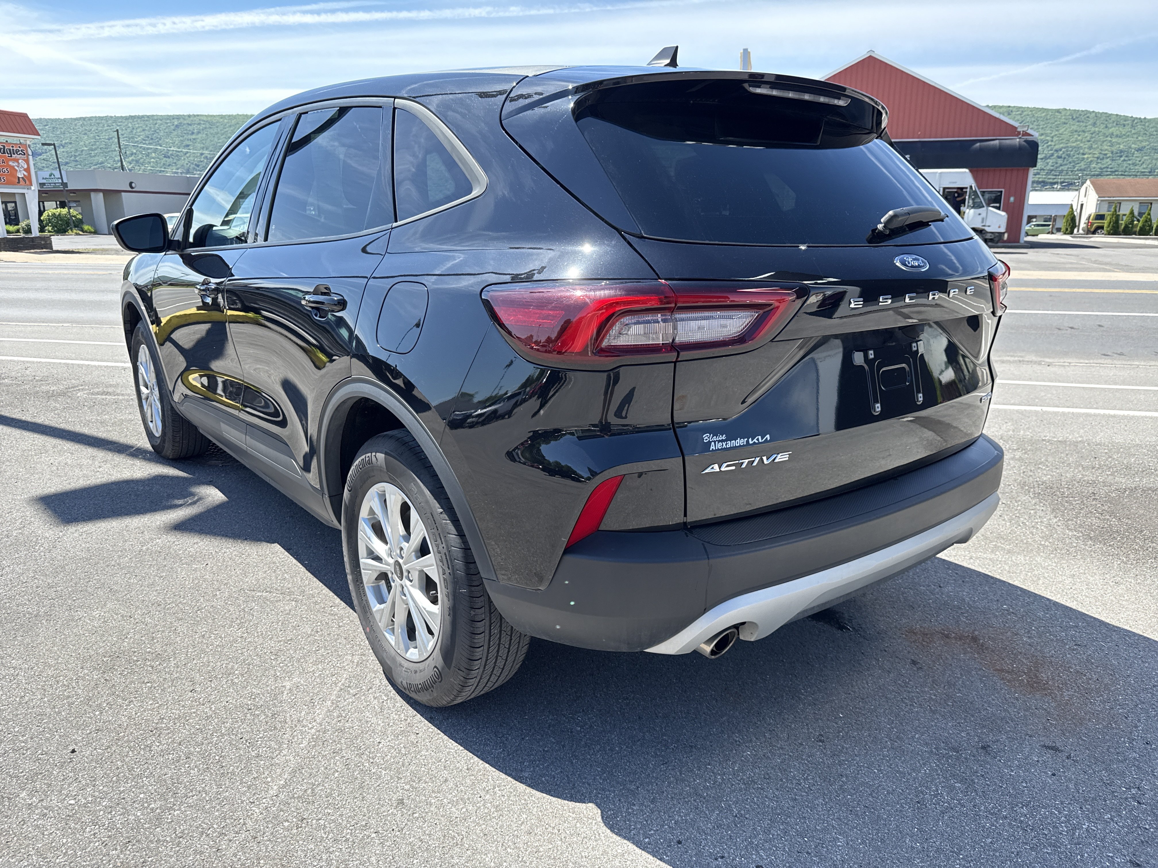 Used 2025 Ford Escape Active AWD/4WD image 6