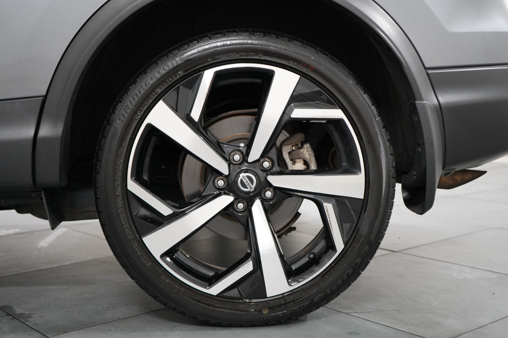 Used 2022 Nissan Rogue Sport SL AWD/4WD image 34