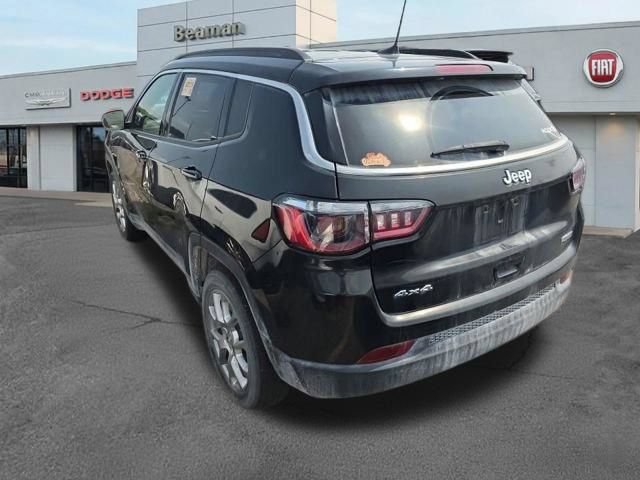 Used 2023 Jeep Compass Latitude AWD/4WD image 4