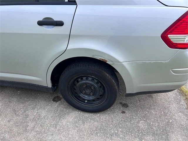 Used 2011 Nissan Versa Sedan image 5