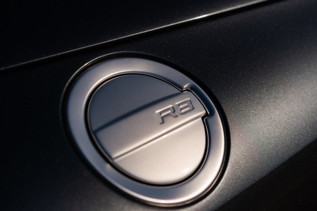 Used 2012 Audi R8 V10 AWD/4WD image 22