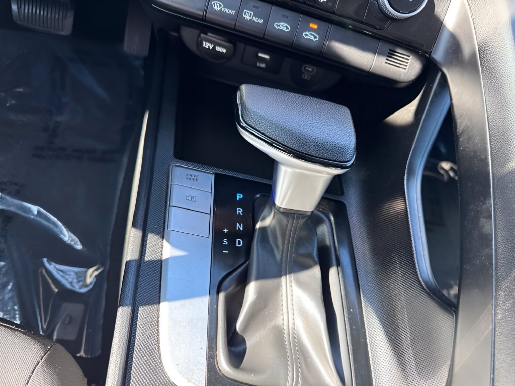 Used 2024 Hyundai Elantra SEL FWD image 11