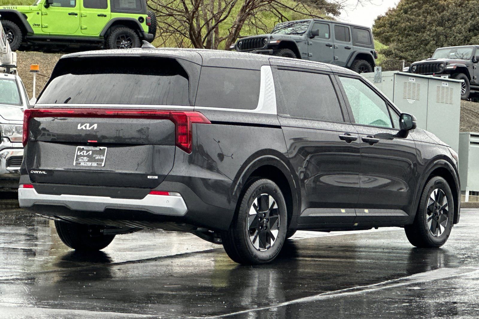 New 2026 Kia Carnival LXS image 4