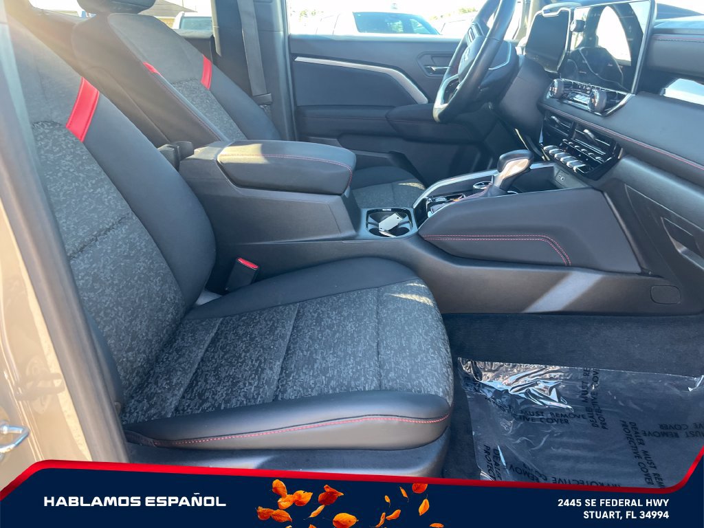 Used 2023 Chevrolet Colorado Z71 w/ Z71 Convenience Package 2 AWD/4WD image 19