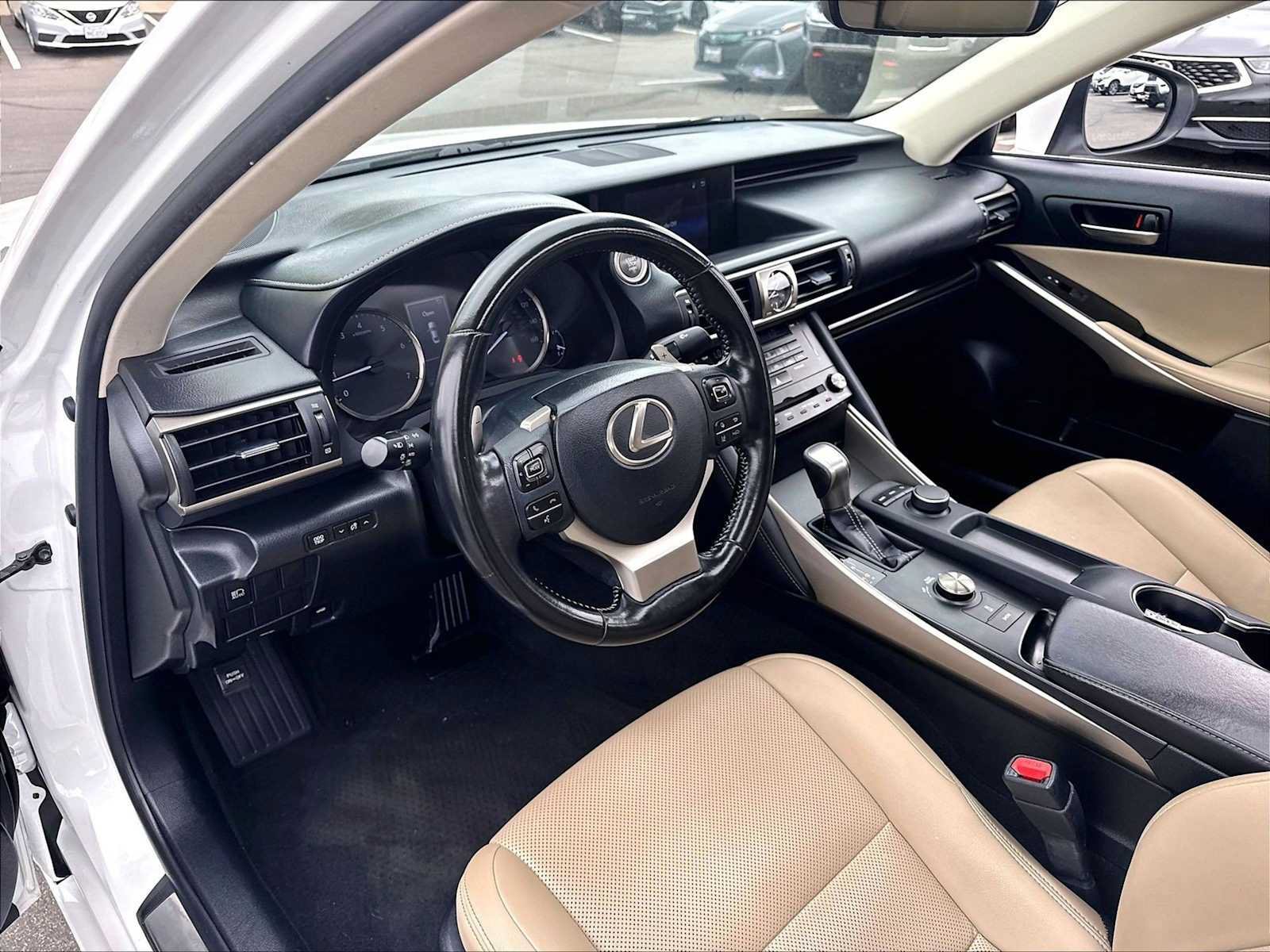 Used 2017 Lexus IS 200t RWD image 16