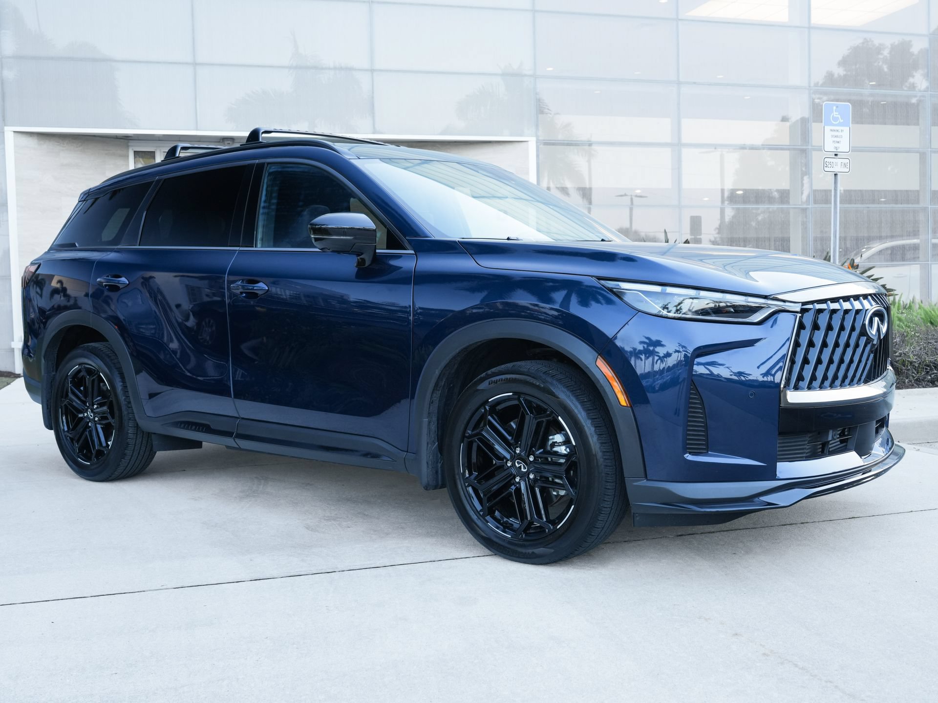 Certified 2026 INFINITI QX60 Sport w/ Dark Cargo Package AWD/4WD image 2