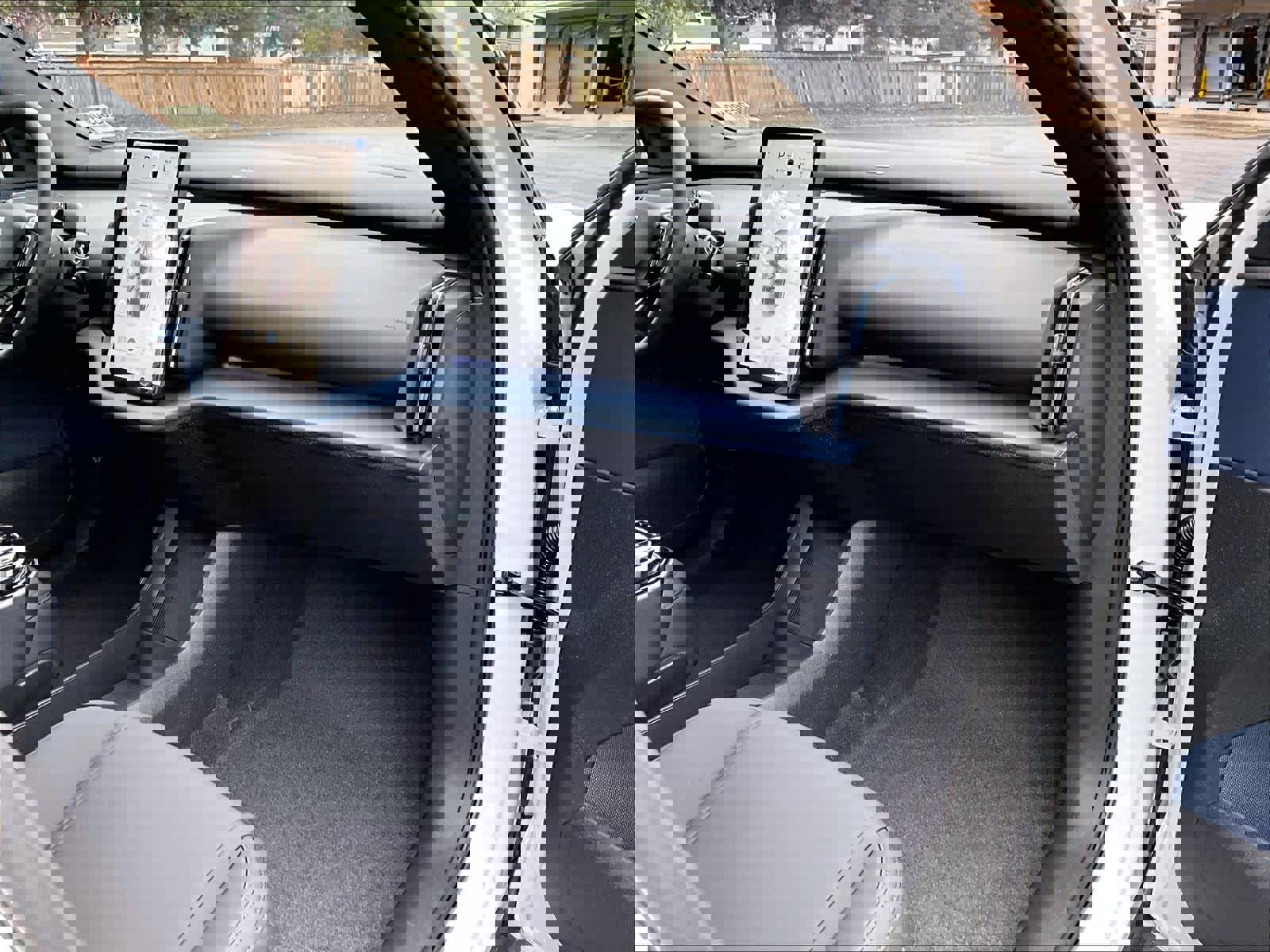 New 2026 Volvo EX30 Cross Country Ultra w/ Protection Package Premier image 28