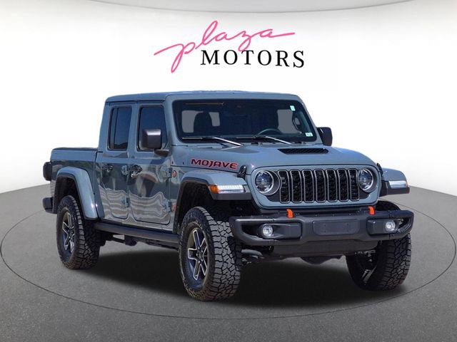 Used 2025 Jeep Gladiator Mojave AWD/4WD image 3