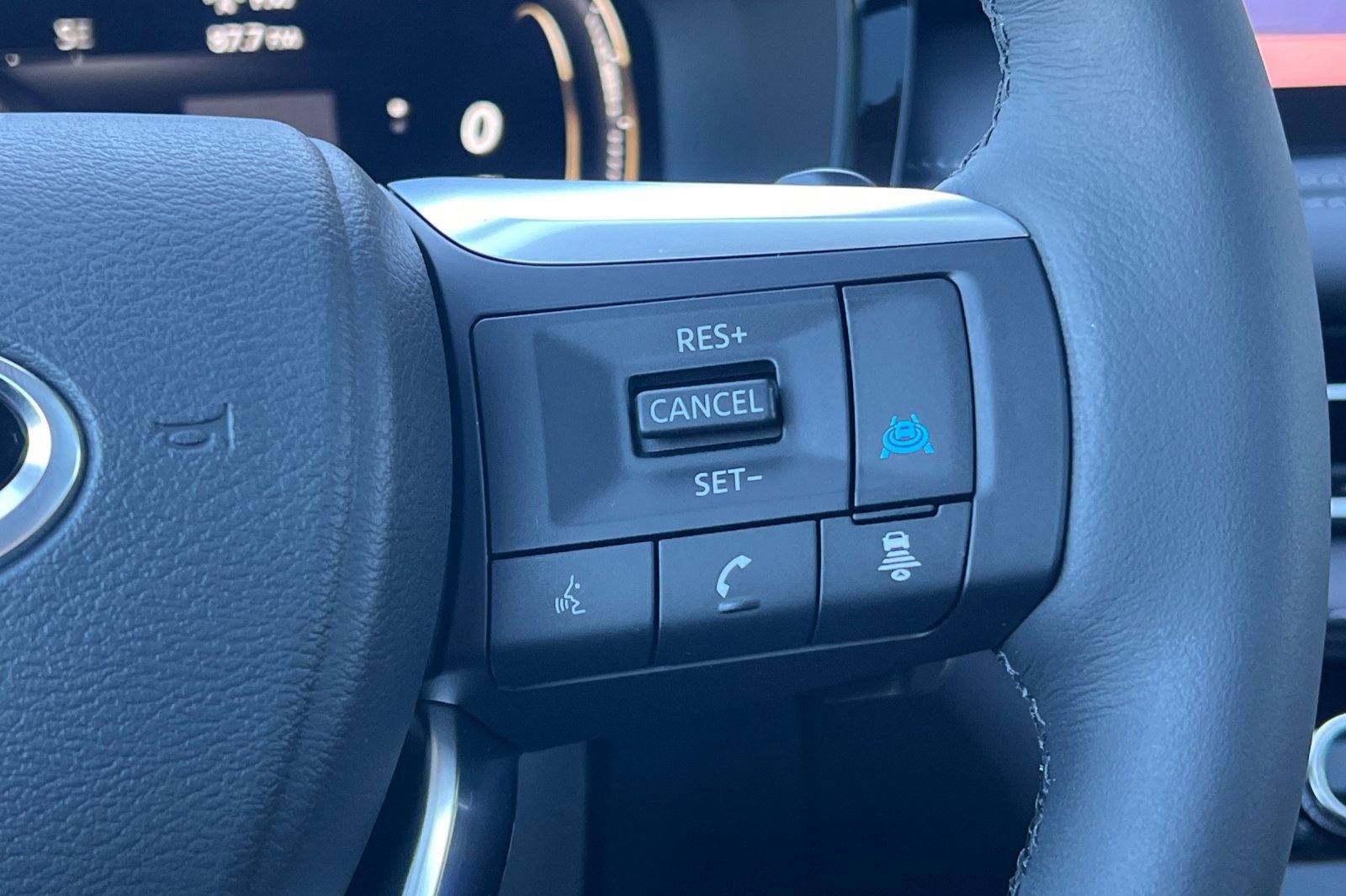 New 2026 INFINITI QX60 Luxe w/ Cargo Package image 29