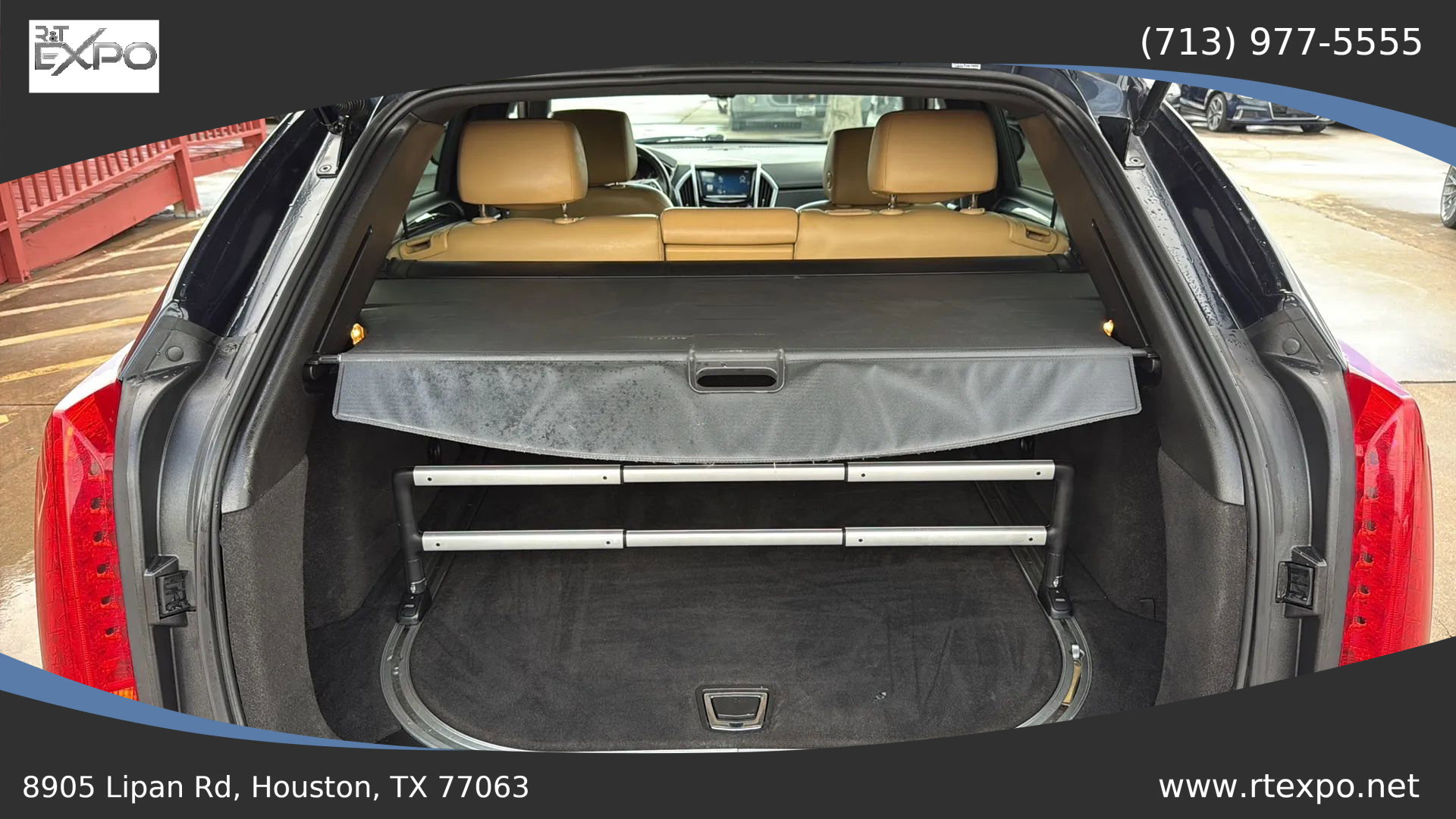 Used 2014 Cadillac SRX Luxury w/ Driver Awareness Package image 28