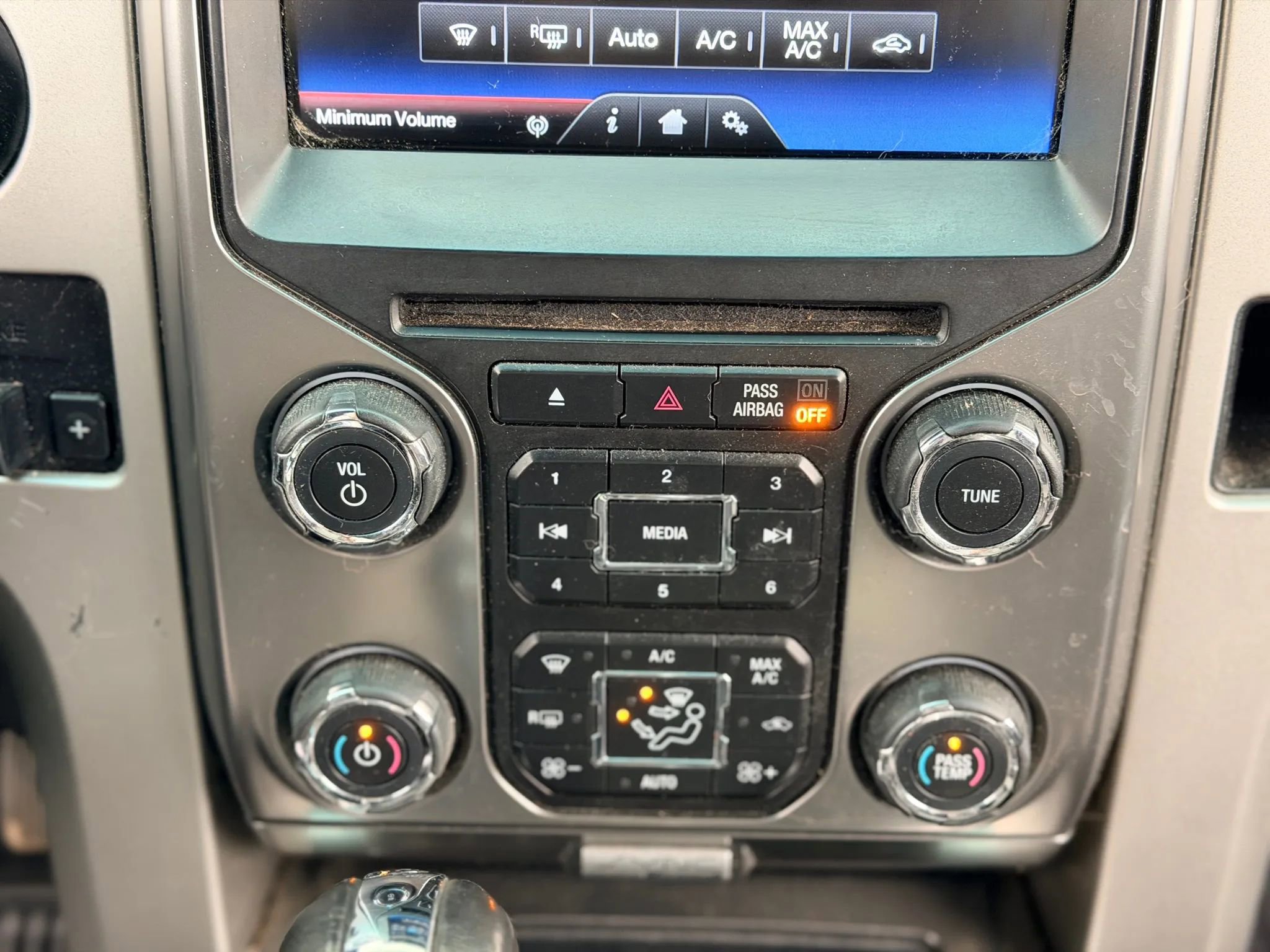 Used 2014 Ford F150 FX4 w/ Equipment Group 402A Luxury image 25