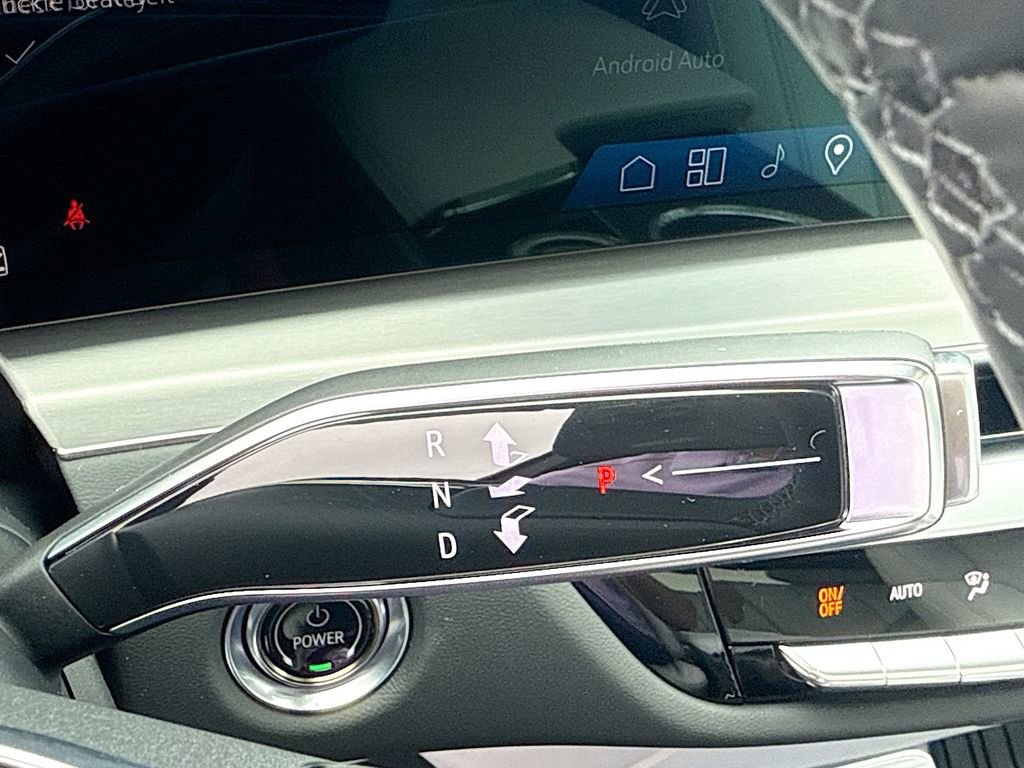 New 2025 Cadillac Lyriq Luxury w/ LPO, Floor Liner Package image 16