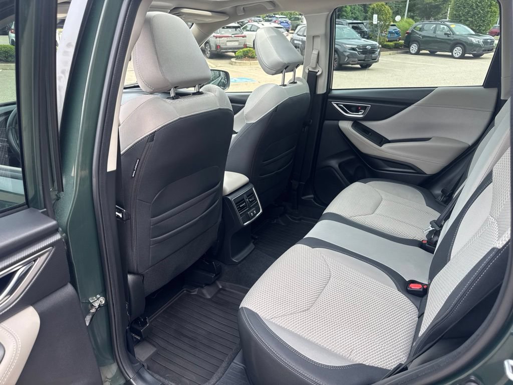 Used 2023 Subaru Forester Premium AWD/4WD image 16