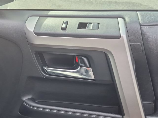 Used 2017 Toyota 4Runner SR5 RWD image 35
