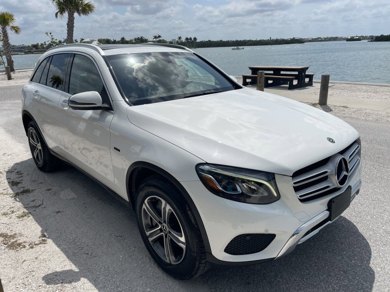Used 2019 Mercedes-Benz GLC 350e 4MATIC w/ Premium Package image 38