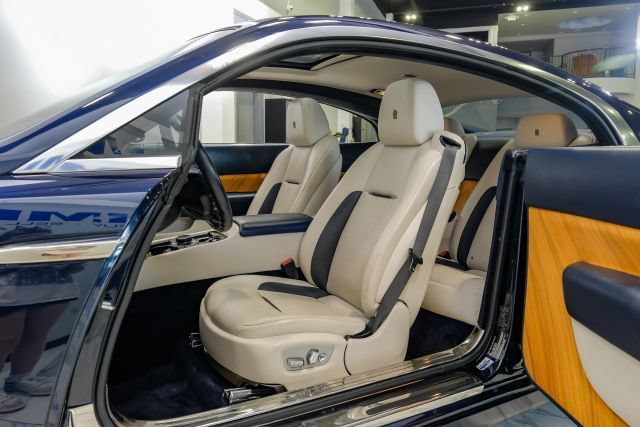 Used 2017 Rolls-Royce Wraith RWD image 49