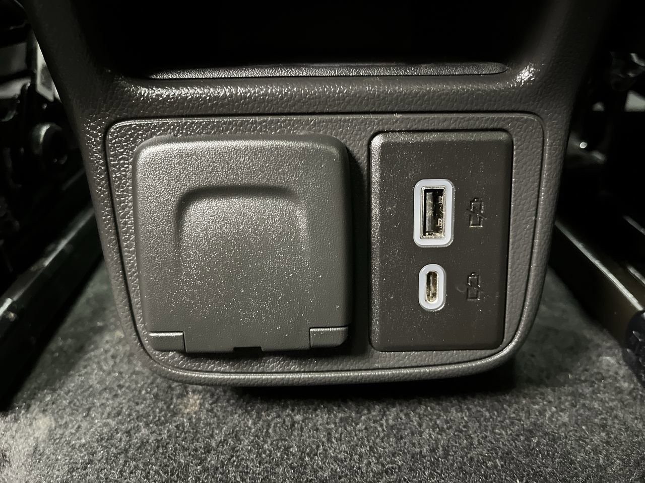 Certified 2025 Chevrolet TrailBlazer RS w/ Convenience Package AWD/4WD image 13