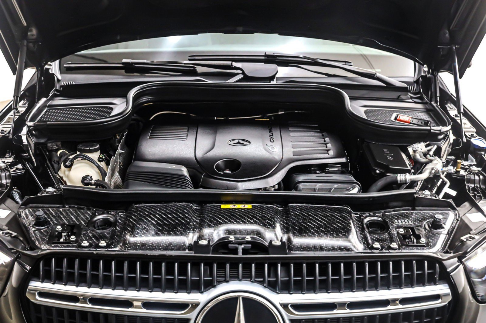 Certified 2025 Mercedes-Benz GLE 450 GLE 450 4MATIC SUV image 13