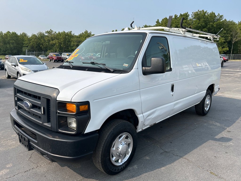 Used 2013 Ford E-150 and Econoline 150 w/ PWR Group image 2