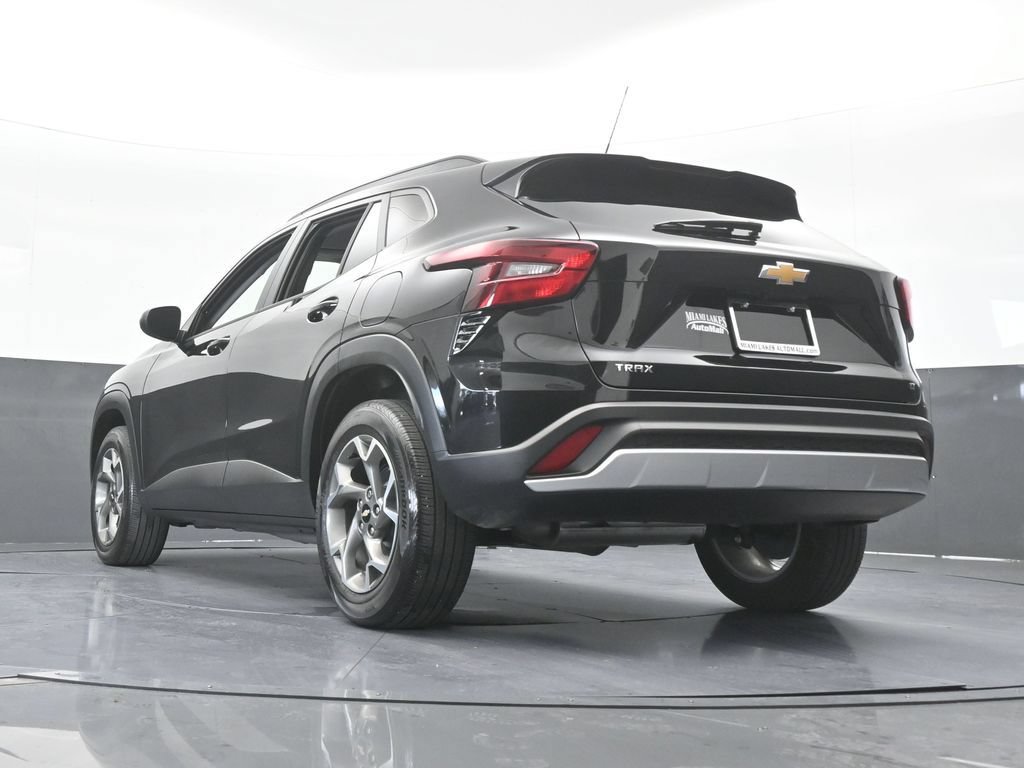 Used 2026 Chevrolet Trax LT FWD image 54