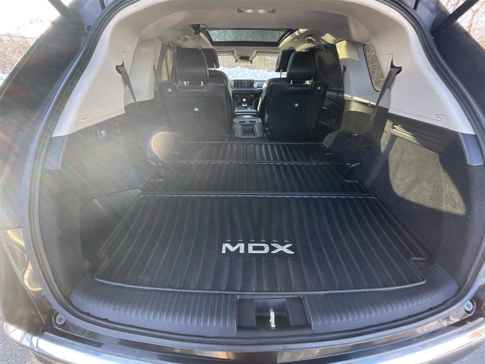 Used 2023 Acura MDX SH-AWD w/ Technology Package image 35