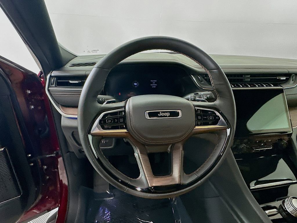 Certified 2025 Jeep Grand Cherokee L Summit w/ Obsidian Package image 19