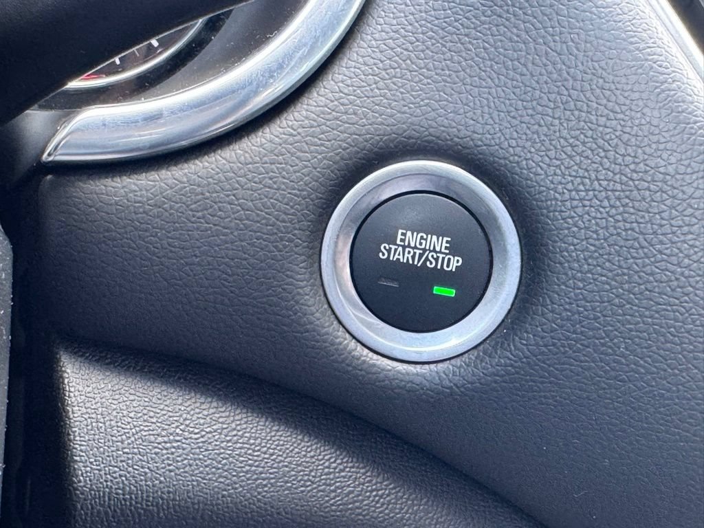 Used 2024 Chevrolet Malibu LT FWD image 32