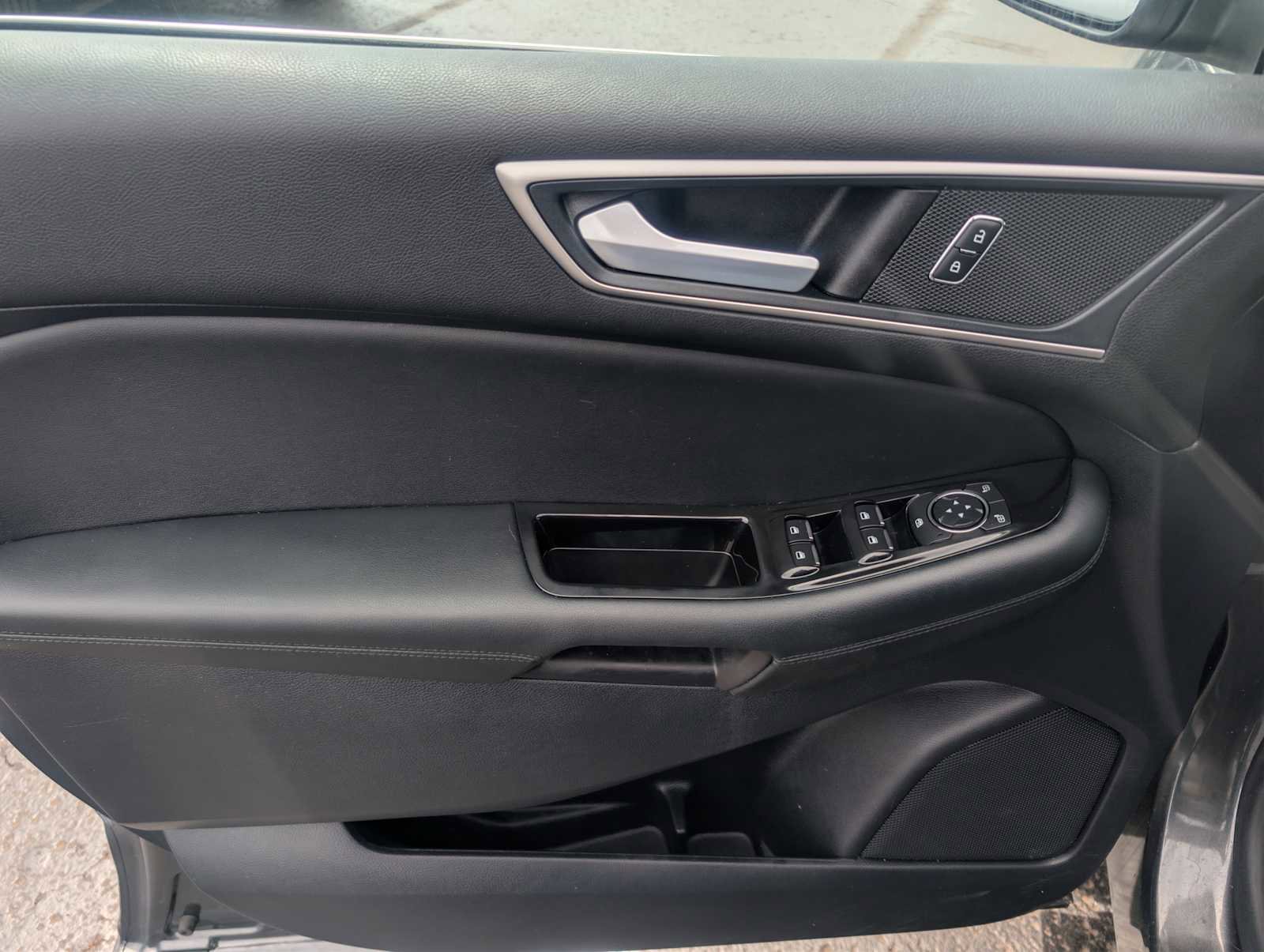 Used 2019 Ford Edge SEL w/ Equipment Group 201A AWD/4WD image 20