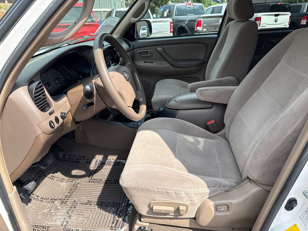 Used 2004 Toyota Sequoia SR5 AWD/4WD image 23