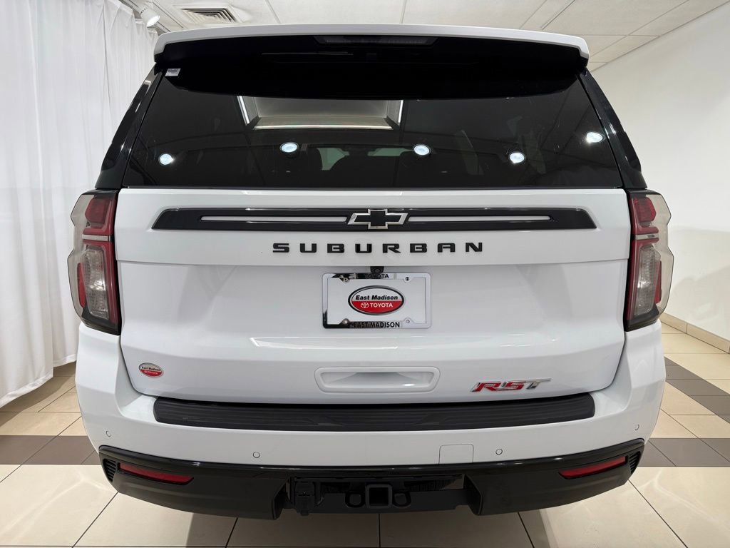 Used 2023 Chevrolet Suburban RST AWD/4WD image 3