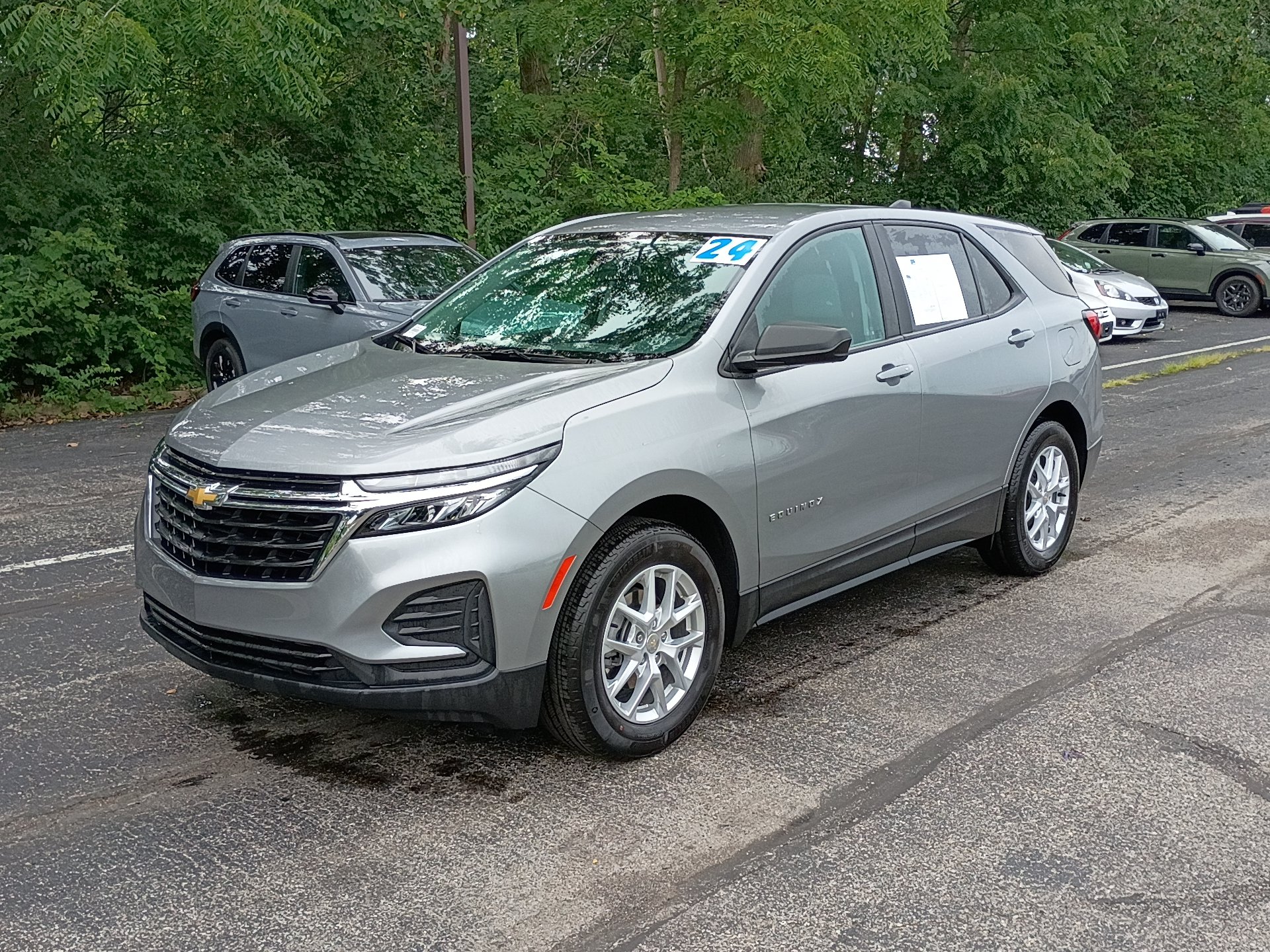 Used 2024 Chevrolet Equinox LS w/ LS Convenience Package FWD image 7