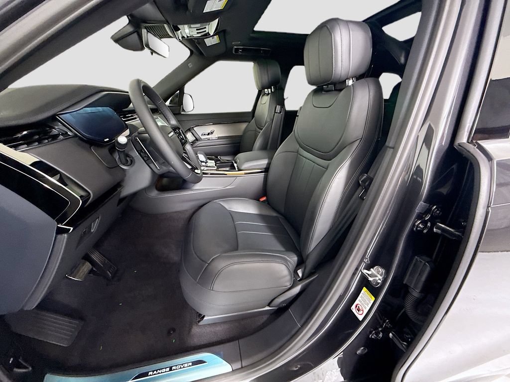 New 2026 Land Rover Range Rover Sport Dynamic SE AWD/4WD image 19